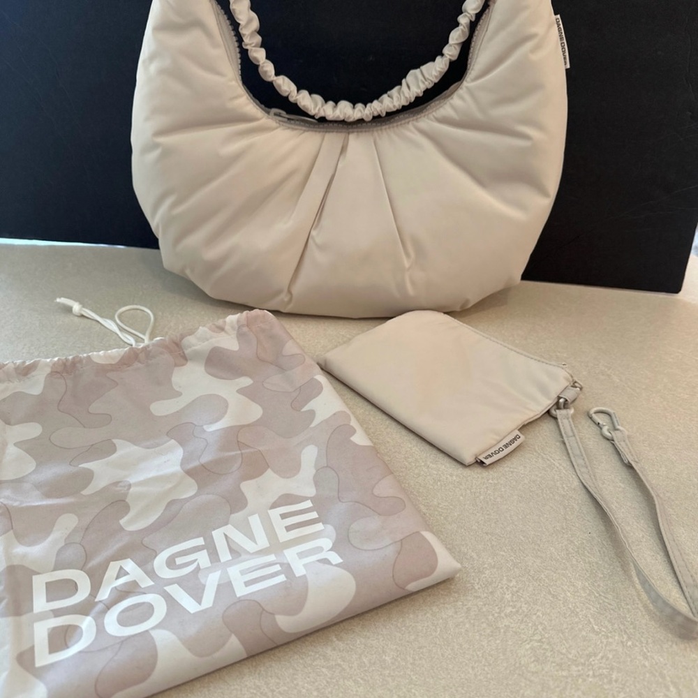Dagne Dover Rider Shoulder Bag - Cream